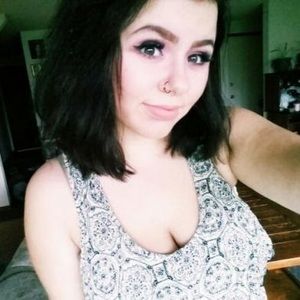 Meet your Posher, Maryssa